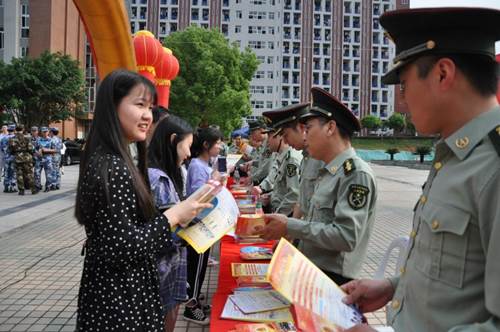 说明: http:/__local/4/8C/BA/6AF212EDD1F28E52BB04EB883D9_20EC0EB6_1E9E7.jpg
