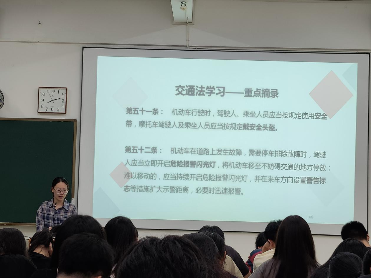陈玮