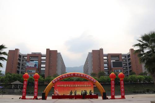 说明: http:/__local/9/17/BA/78586D707134E2E9D1EE9619D03_C6C3DFA0_115DE.jpg