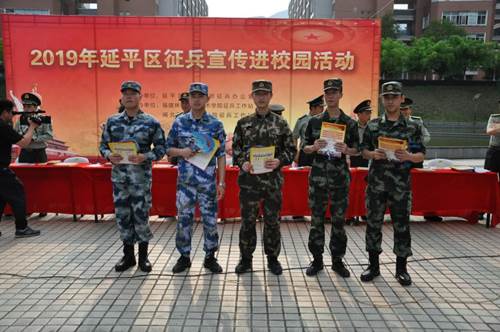 说明: http:/__local/C/E1/8E/656AC0F7ECC96BD36F160A8B581_B8A8DB87_1FAC4.jpg